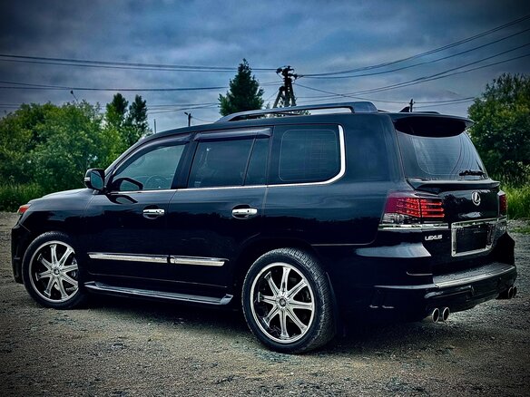 2015 Lexus LX 570 III Рестайлинг, чёрный, 5600000 рублей - вид 13