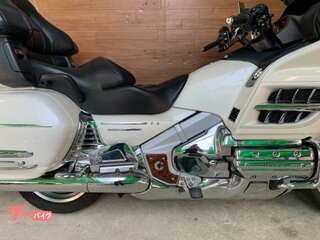 2006 Honda GL 1800 Gold Wing, белый, 900000 рублей, вид 3