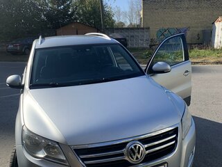 2011 Volkswagen Tiguan I, серебристый, 1580000 рублей, вид 3
