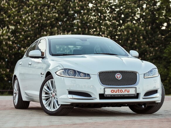 2013 Jaguar XF I Рестайлинг, белый, 2650000 рублей - вид 1
