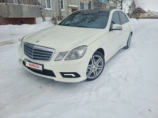 2010 Mercedes-Benz E-Класс 200 5G-Tronic IV (W212, S212, C207), белый, 1990000 рублей, вид 3