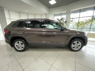 2019 Skoda Kodiaq I, коричневый, 2410000 рублей, вид 4