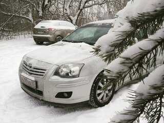 2007 Toyota Avensis II Рестайлинг, серебристый, 1100000 рублей, вид 4