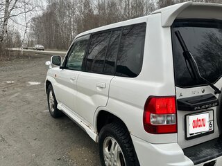 2001 Mitsubishi Pajero iO, белый, 400000 рублей, вид 4