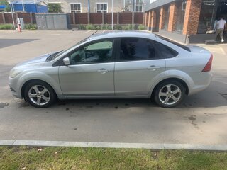 2008 Ford Focus II Рестайлинг, серебристый, 750000 рублей, вид 5