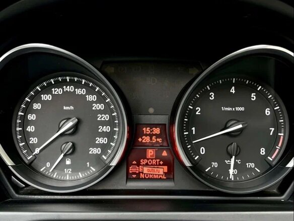 2009 BMW Z4 23i II (E89), красный, 2200000 рублей - вид 11