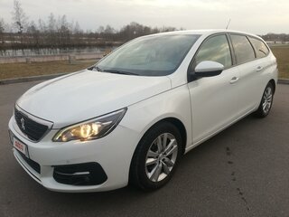 2018 Peugeot 308 II Рестайлинг, белый, 910000 рублей, вид 2