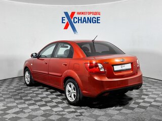 2009 Kia Rio II, красный, 344000 рублей, вид 3