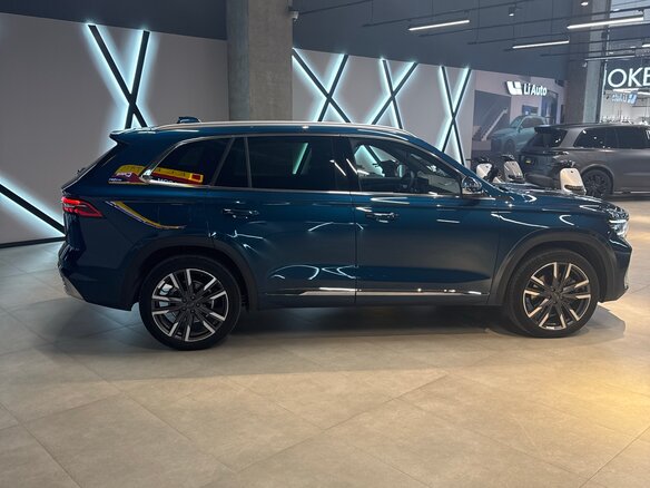 2023 Geely Monjaro (Xingyue L) I, зелёный, 2990000 рублей - вид 12