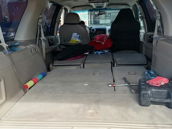 2005 Ford Expedition II, чёрный, 2100000 рублей - вид 8