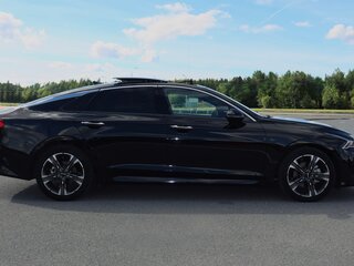 2022 Kia K5 III, чёрный, 2800000 рублей, вид 3