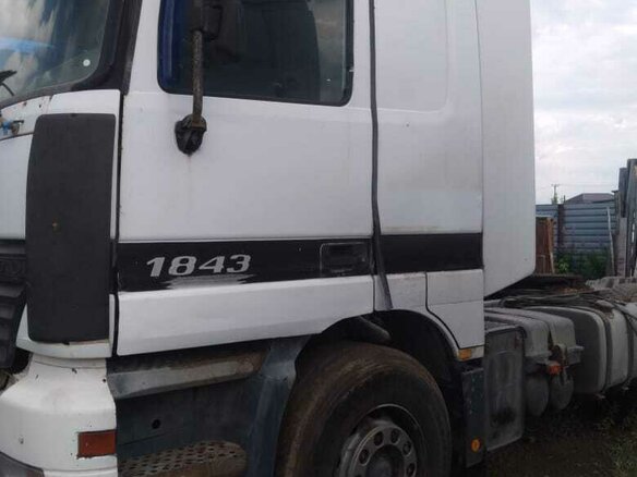 2003 Mercedes-Benz Actros, белый, 2100000 рублей - вид 4