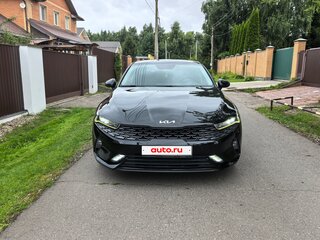 2022 Kia K5 III, чёрный, 1900000 рублей, вид 1