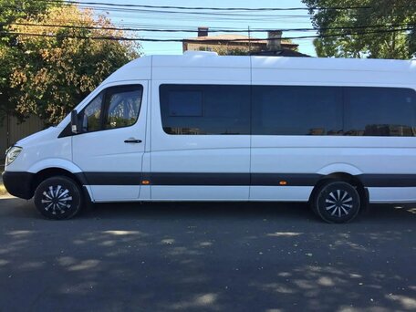 2011 Mercedes-Benz Sprinter, белый, 3600000 рублей, вид 2