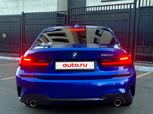 2019 BMW 3 серии 320d VII (G2x), синий, 3310000 рублей - вид 9