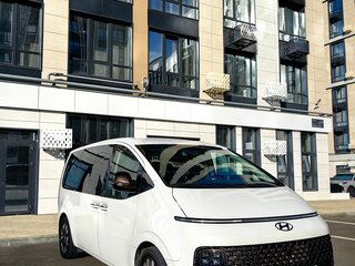 2021 Hyundai Staria I, белый, 5350000 рублей, вид 3