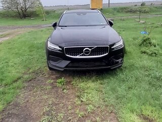 2019 Volvo V60 Cross Country II, чёрный, 3550000 рублей, вид 2