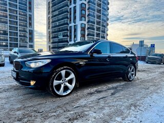 2011 BMW 5 серии Gran Turismo 530d xDrive VI (F10/F11/F07), чёрный, 2350000 рублей, вид 2