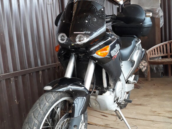 1998 Aprilia Pegaso 650, чёрный - вид 3