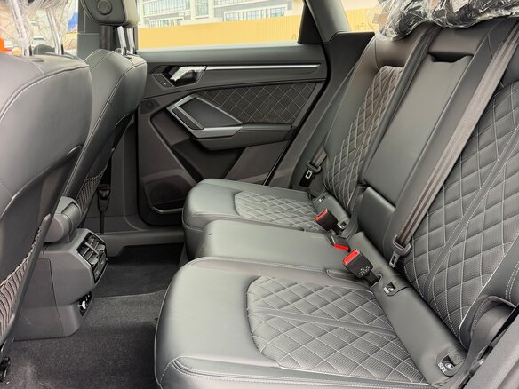 2026 Audi Q3 35 TFSI II (F3), белый, 3680000 рублей - вид 12