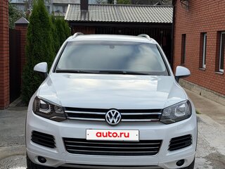 2012 Volkswagen Touareg II, белый, 1680000 рублей, вид 1