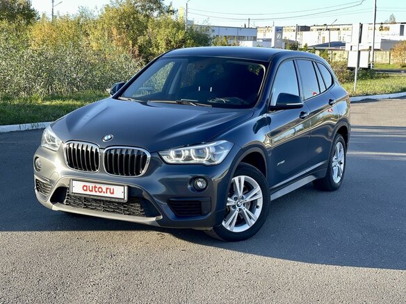 2017 BMW X1 20i xDrive II (F48), серый