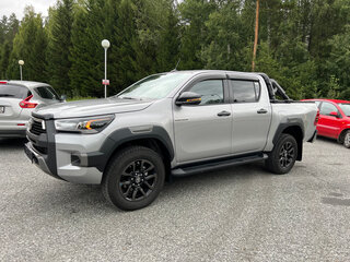 2021 Toyota Hilux VIII Рестайлинг 2, серебристый, 6290000 рублей, вид 2