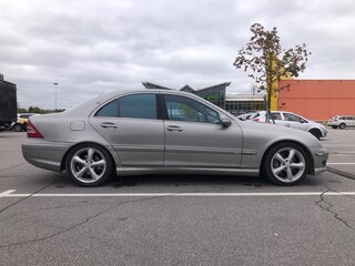 2005 Mercedes-Benz C-Класс 230 II (W203) Рестайлинг, серый, 549000 рублей, вид 3