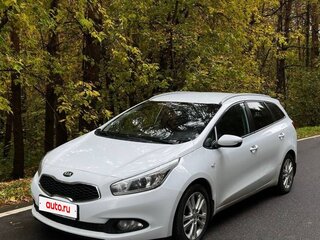 2013 Kia Ceed II, белый, 910000 рублей, вид 1