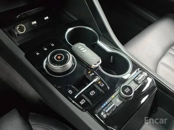 2021 Kia K5 III, белый, 1900000 рублей - вид 8