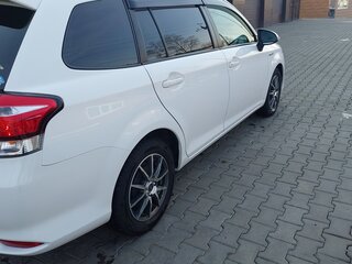 2017 Toyota Corolla Fielder XI (E160, E170, E180) Рестайлинг 1, белый, 1110000 рублей, вид 4