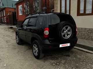 2013 Chevrolet Niva I Рестайлинг, чёрный, 630000 рублей, вид 5