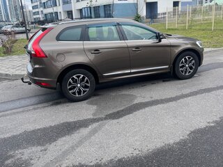 2014 Volvo XC60 I Рестайлинг, коричневый, 1986587 рублей, вид 3