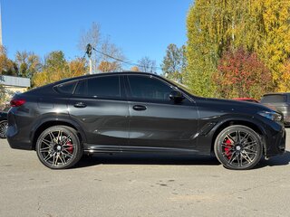 2022 BMW X6 M Competition III (F96), чёрный, 10900000 рублей, вид 4