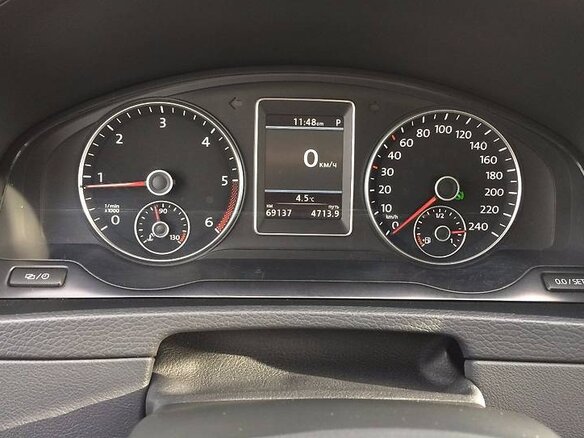 2013 Volkswagen Multivan T5 Рестайлинг, коричневый - вид 5