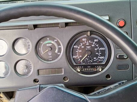 1991 DAF XF 95, жёлтый, 450000 рублей, вид 2