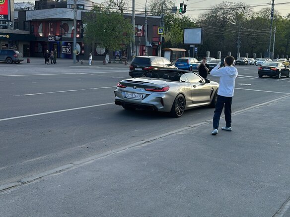 2020 BMW M8 I (F91/F92/F93), серебристый, 12500000 рублей - вид 21