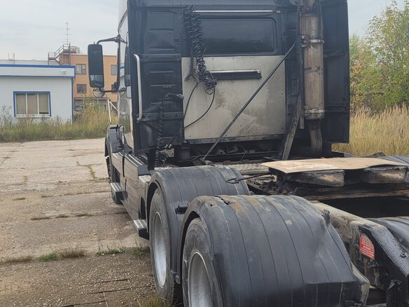 2009 Volvo VNL, чёрный, 4000000 рублей - вид 4