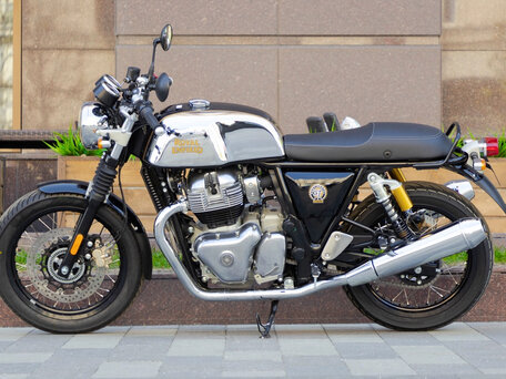 2025 Royal Enfield Continental GT, чёрный, 737000 рублей, вид 2
