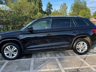 2019 Skoda Kodiaq I, чёрный, 2350000 рублей, вид 3