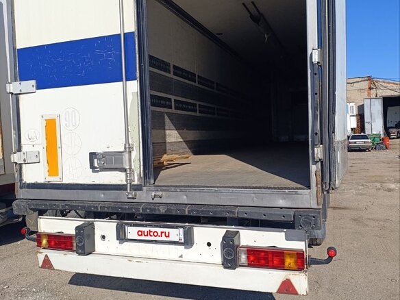 2001 Volvo FH, красный, 3000000 рублей - вид 5