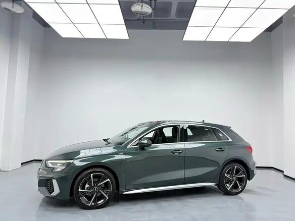2024 Audi A3 Sportback 35 TFSI IV (8Y) Рестайлинг, зелёный, 2200000 рублей