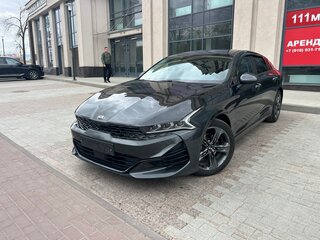 2020 Kia K5 III, серый, 2650000 рублей, вид 2