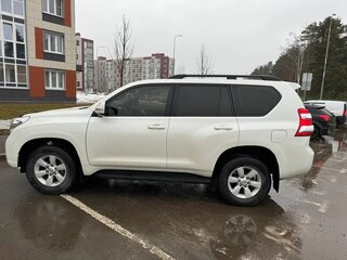 2016 Toyota Land Cruiser Prado 150 Series Рестайлинг 1, белый, 3850000 рублей, вид 5