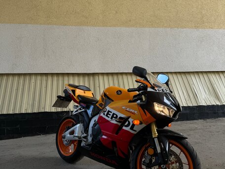 2013 Honda CBR 600RR, оранжевый, 950000 рублей, вид 1