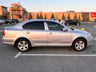 2010 Skoda Octavia DSG7 II (A5) Рестайлинг, серебристый, 1030000 рублей, вид 4