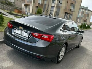 2017 Chevrolet Malibu IX, серый, 1300000 рублей, вид 2