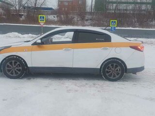 2021 Kia Rio IV Рестайлинг, белый, 1400000 рублей, вид 5