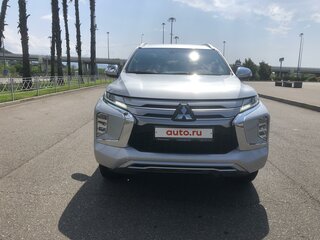 2021 Mitsubishi Pajero Sport III, серый, 4500000 рублей, вид 3