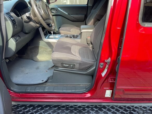 2011 Nissan Pathfinder III Рестайлинг, пурпурный, 1990000 рублей - вид 13